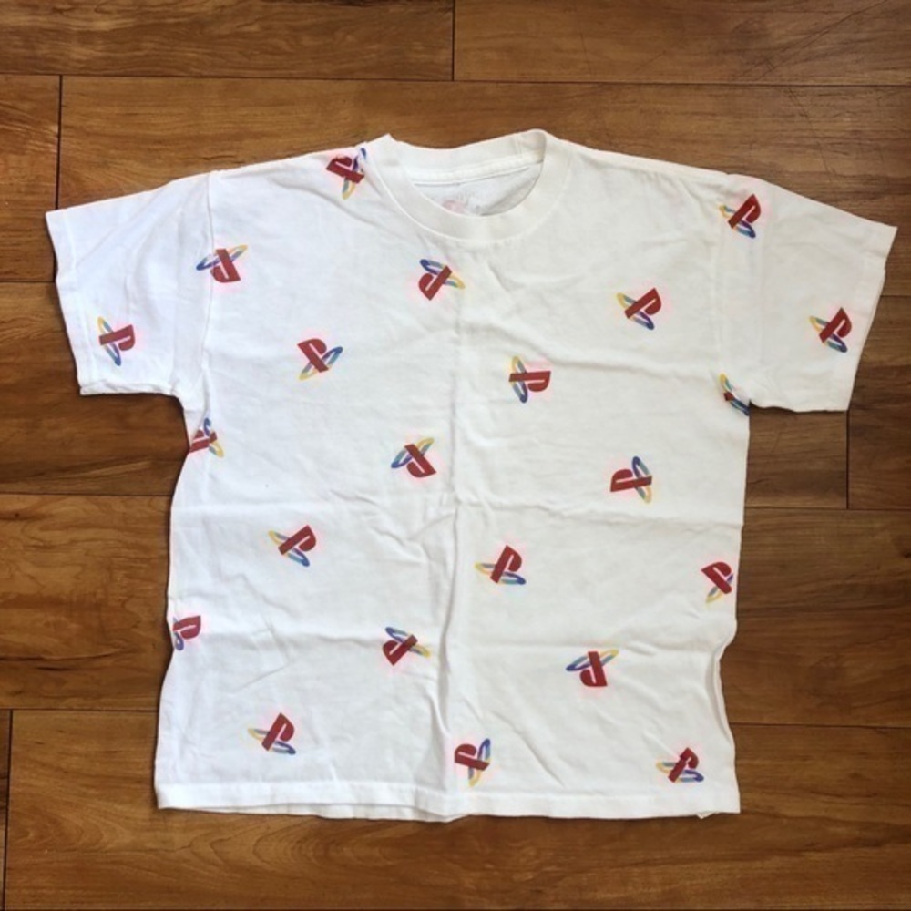 Kids Play Station T-shirt sz YM (7-8)